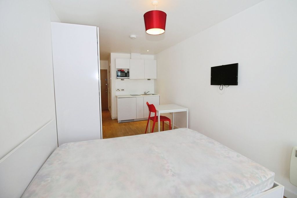 Property photo 3 of 10 Picture No. 02