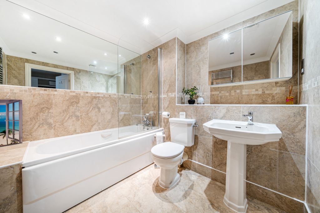 Additional image 11 of 2 bed flat for saleDouglas Avenue, Exmouth EX8