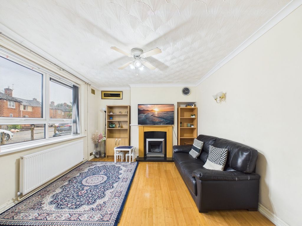 Property photo 3 of 16