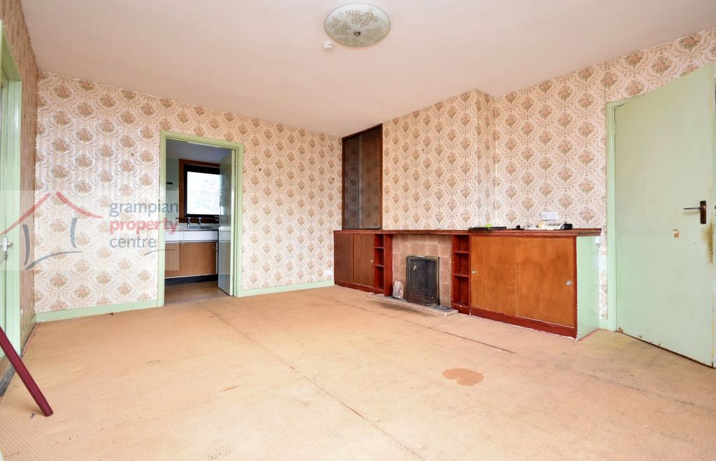 Property photo 3 of 14 l2.Jpg