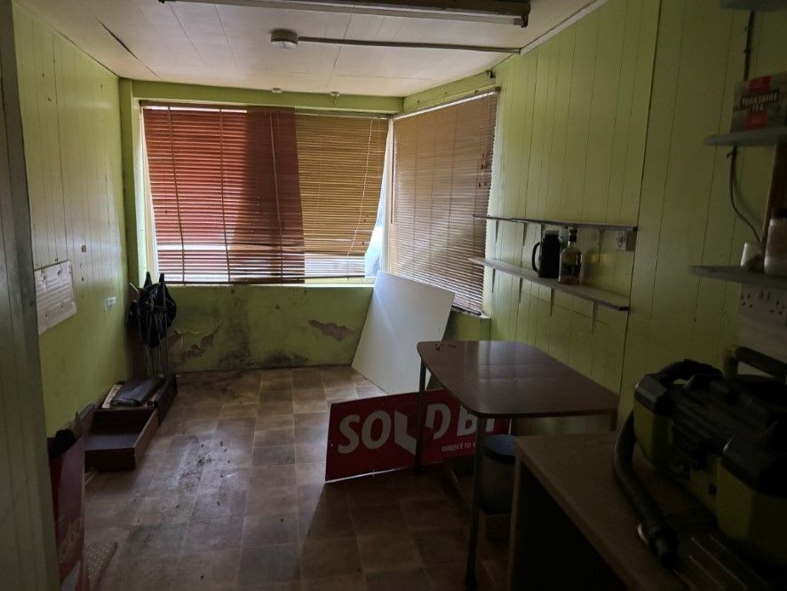 Property photo 3 of 9