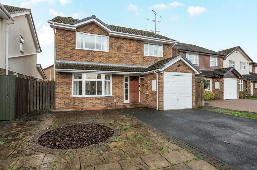 Property photo 1 of 16 1385811-1-693c00B...