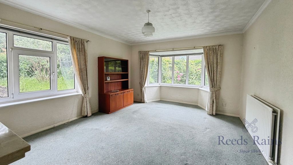 Property photo 2 of 13 Pbox-Img.Jpg