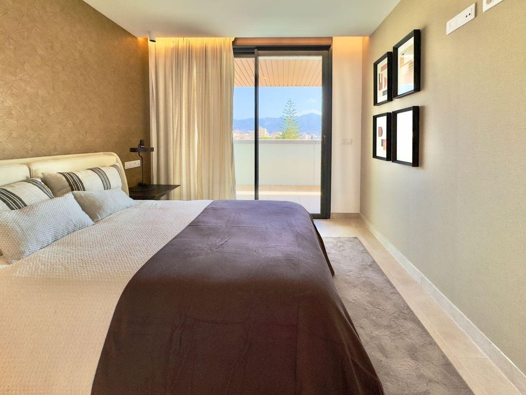 Property photo 3 of 63