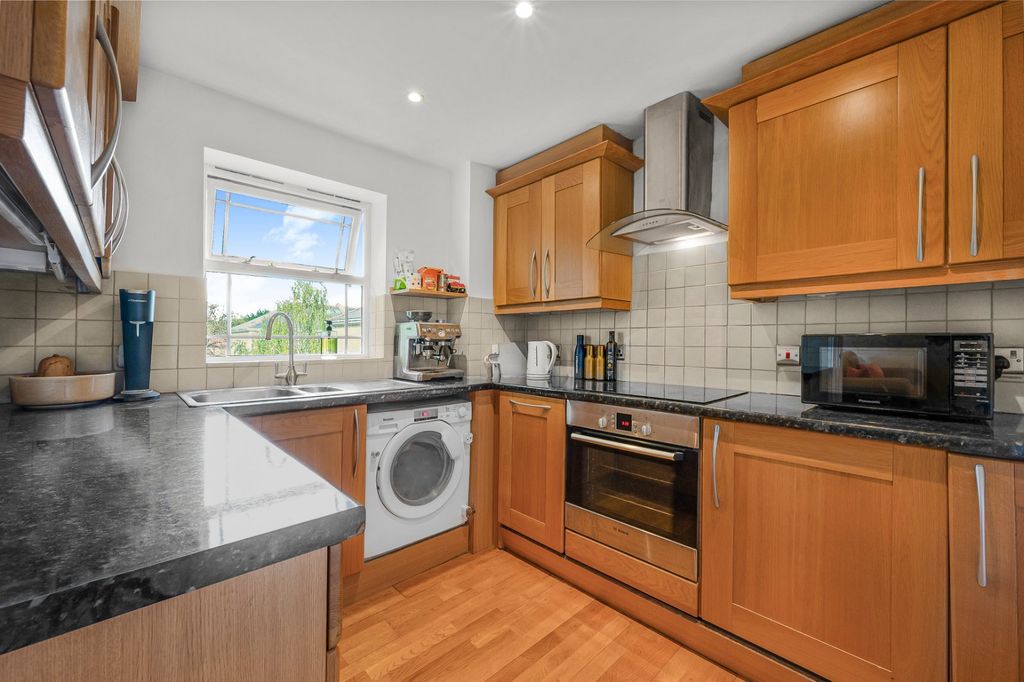 Property photo 3 of 13