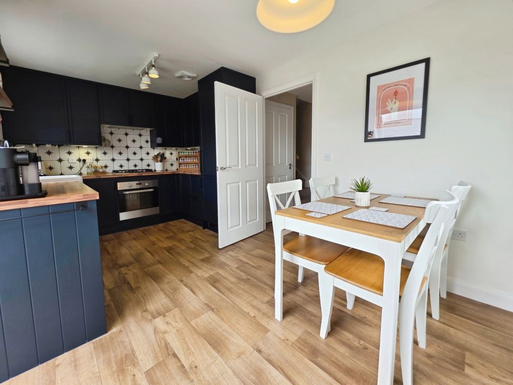 Property photo 3 of 14 Kitchen/Dining Room
