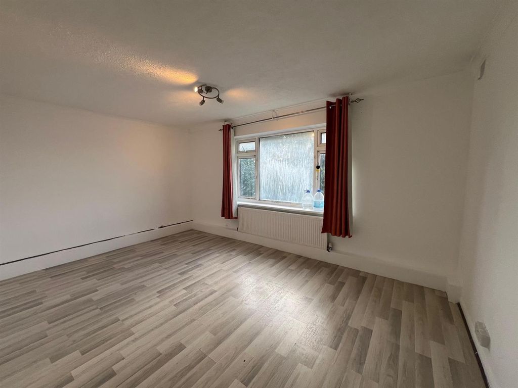 Property photo 3 of 7 A5A6753c-81B3-4436-8A8c-1c183d728991.Jpg