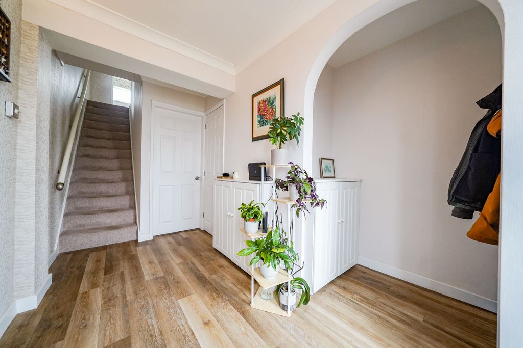 Property photo 2 of 36 Dsc05405