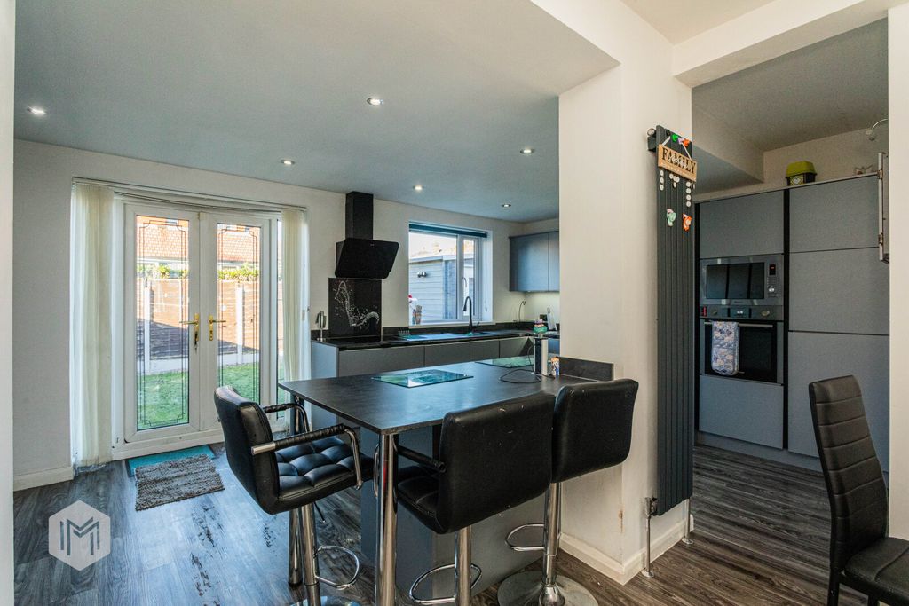 Property photo 2 of 21 Picture No. 08