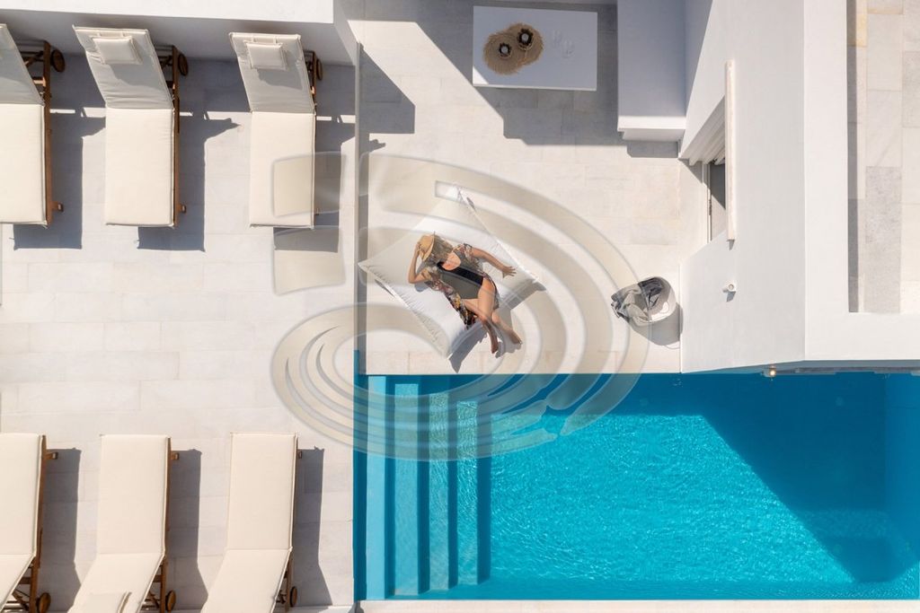 Property photo 1 of 31 Villa, 220 Sq, For Sale