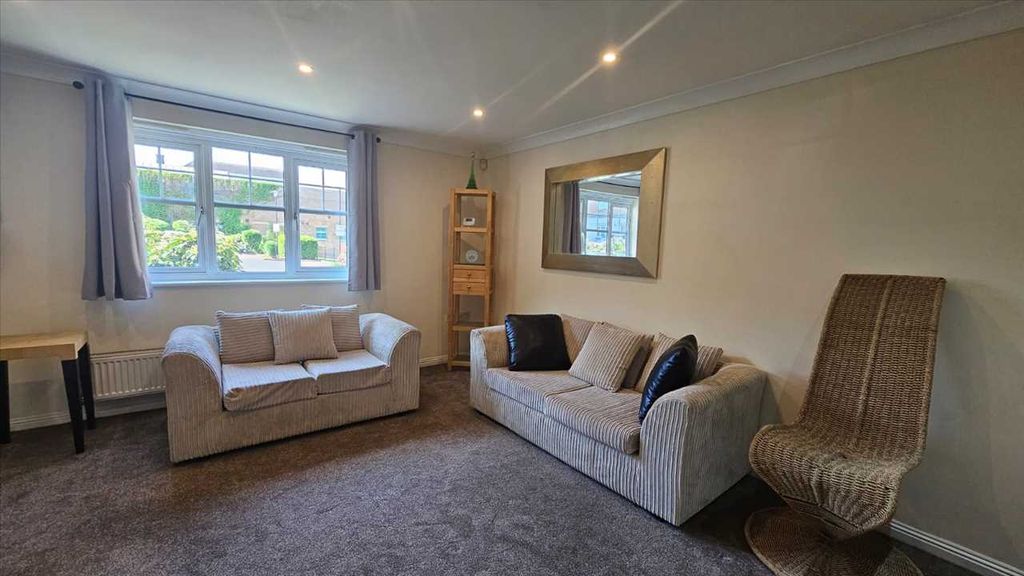 Property photo 3 of 7