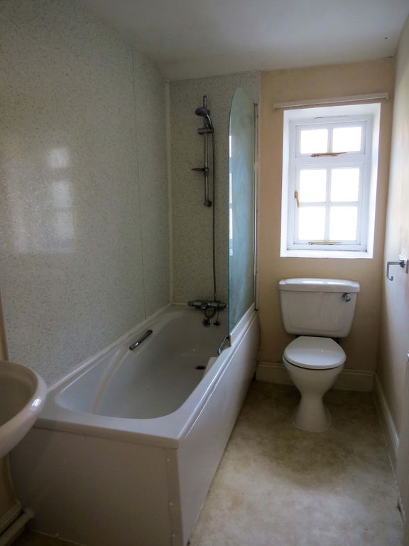 Property photo 2 of 6 Bathroom