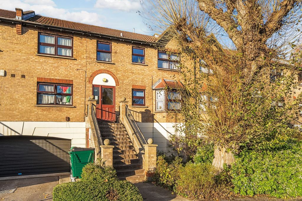 Property photo 1 of 19