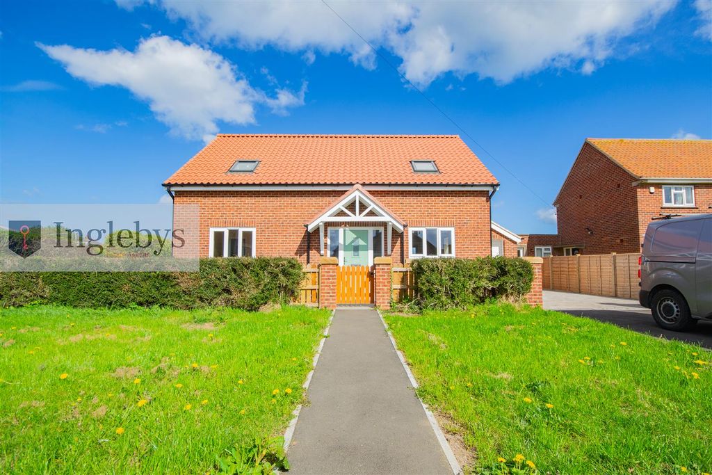 Property photo 1 of 39