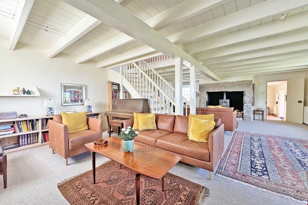 Property photo 3 of 26 10Fe4E12-B0A9-4Bcd-9B5E-66c9Cb1288Aa