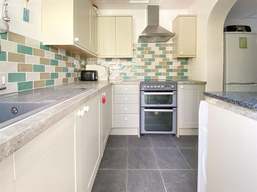 Property photo 2 of 19 5094103