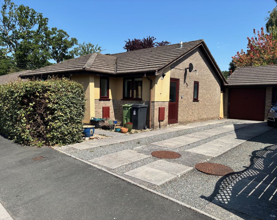Property photo 1 of 8
