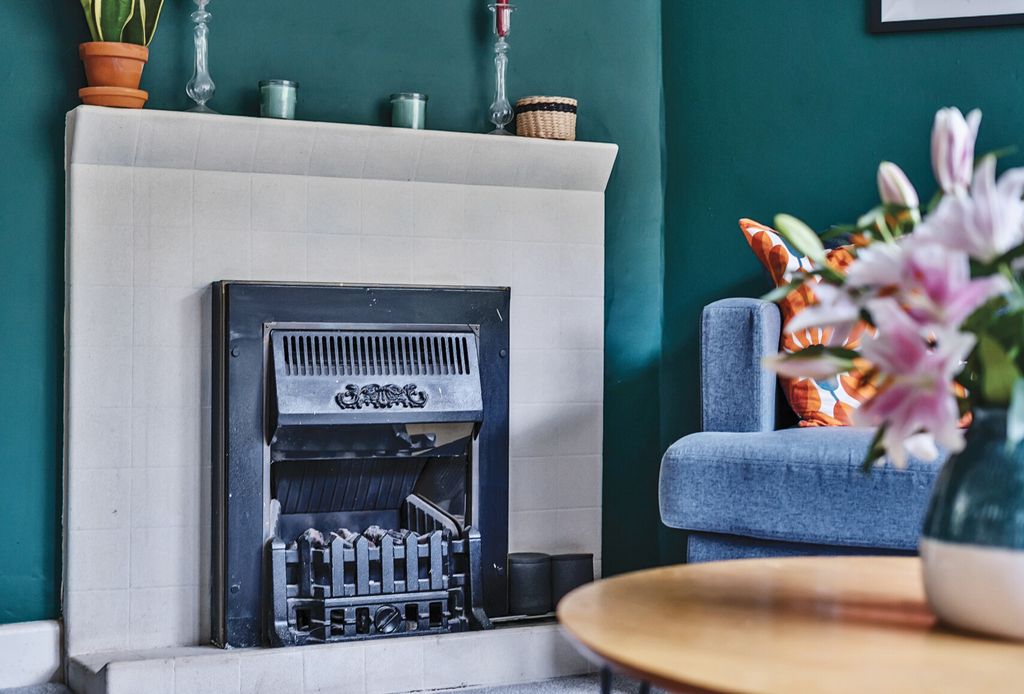 Property photo 3 of 13 Feature Fireplace