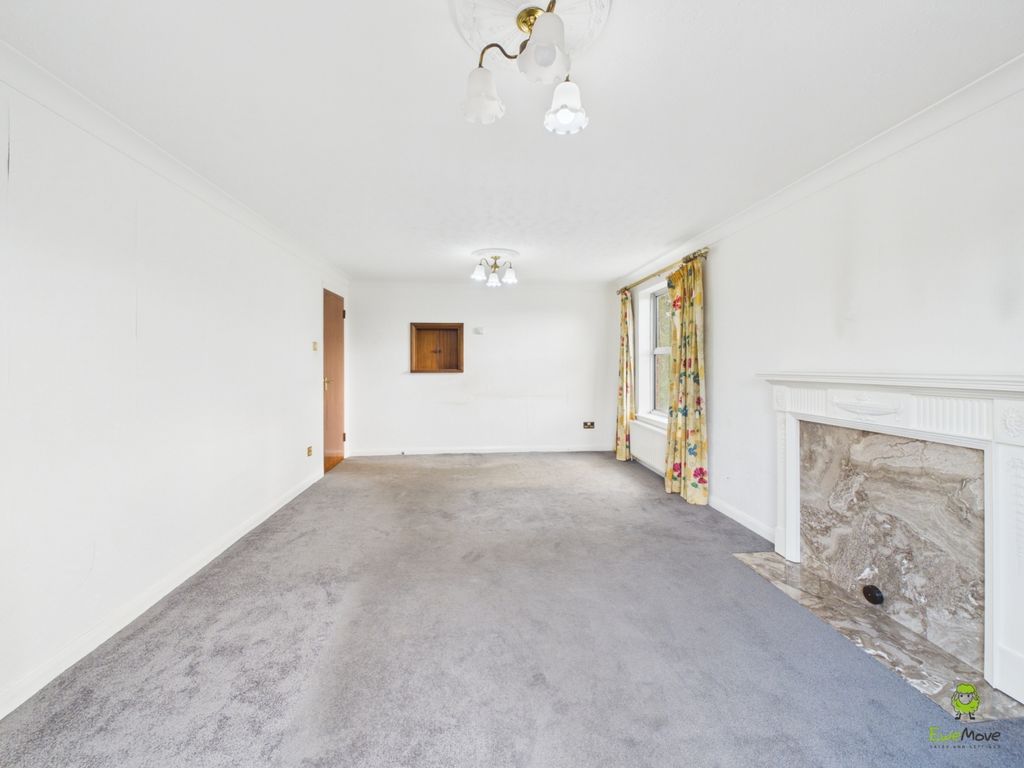 Property photo 3 of 12 Presented By Clinton Crawford Of Ewemove Bexley An