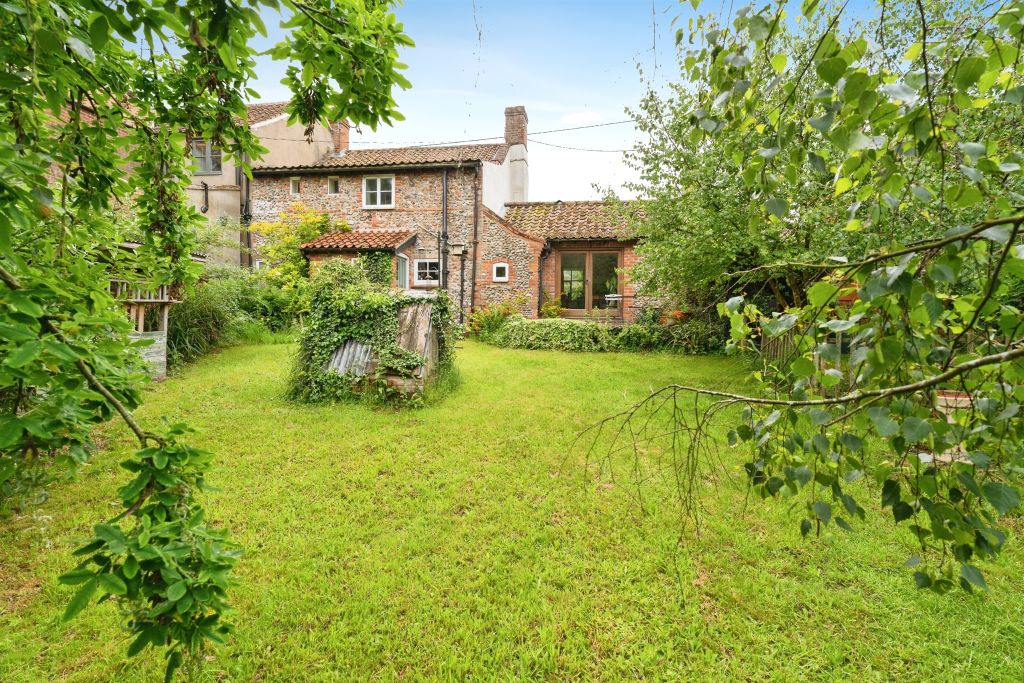 Property photo 3 of 17