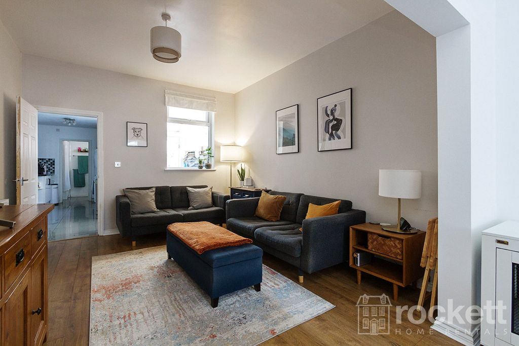 Property photo 3 of 21 Picture No. 06