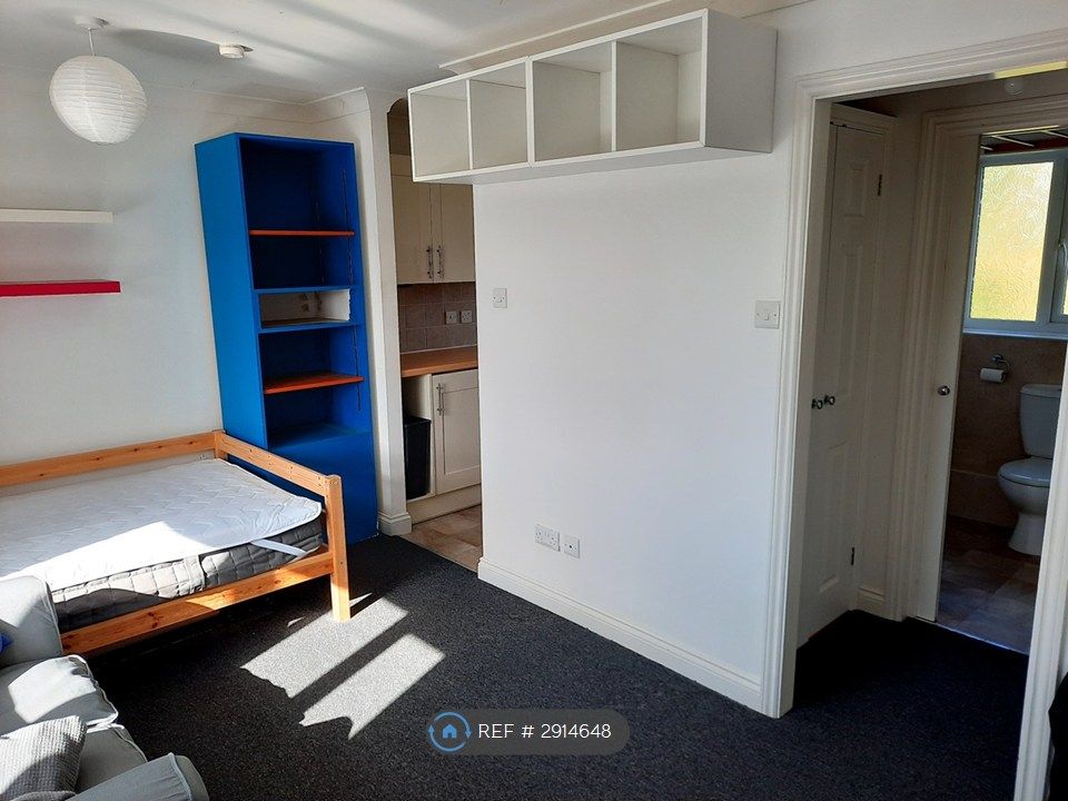 Property photo 3 of 8