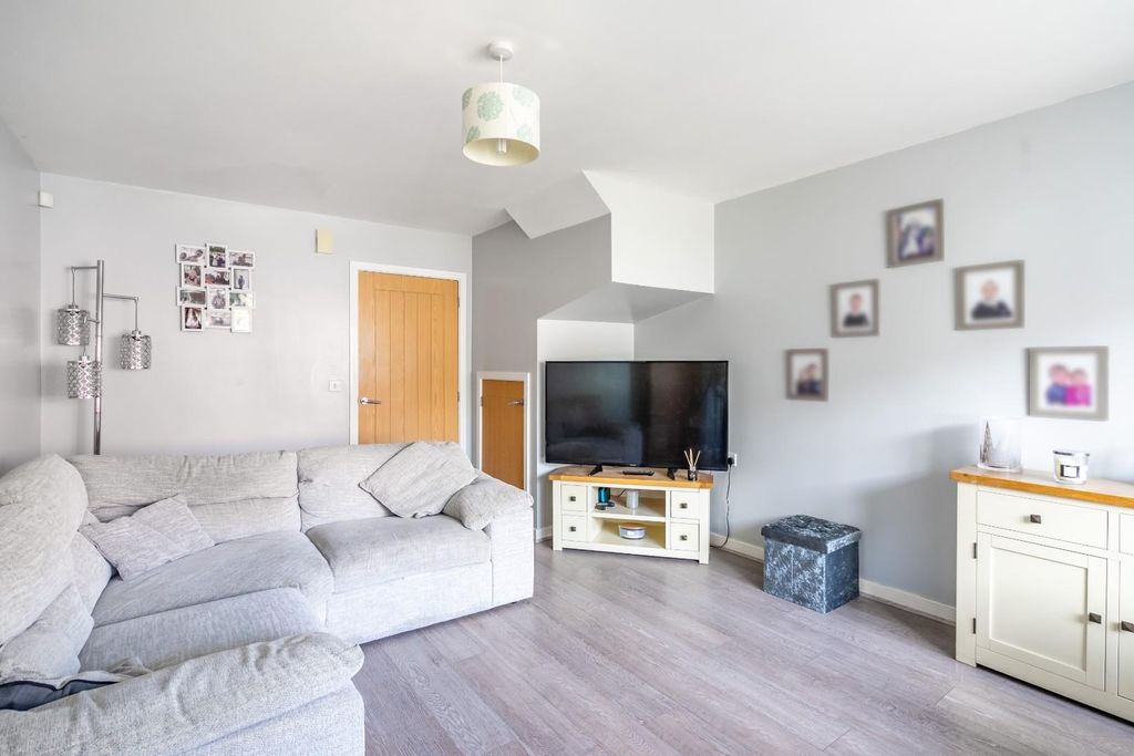 Property photo 2 of 15 5Hc-1.Jpg