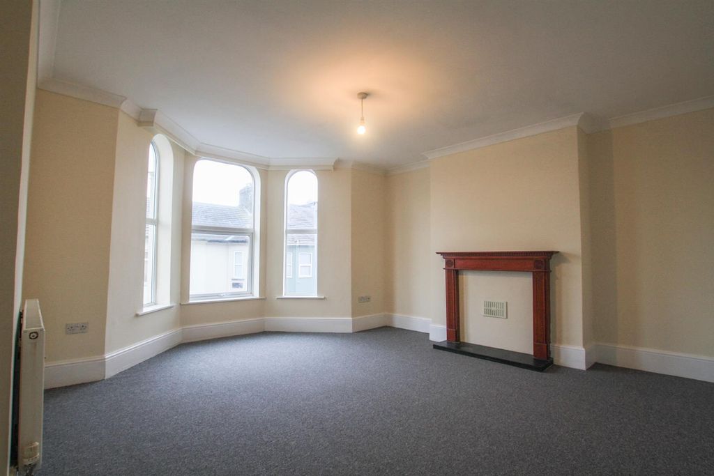 Property photo 3 of 8 Img_1816.Jpg