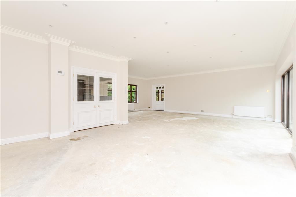 Property photo 2 of 18 Reception