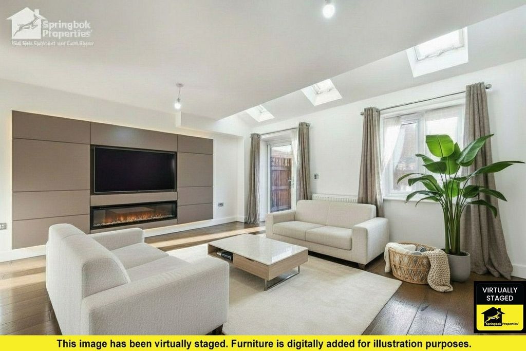 Property photo 3 of 18 Image 2