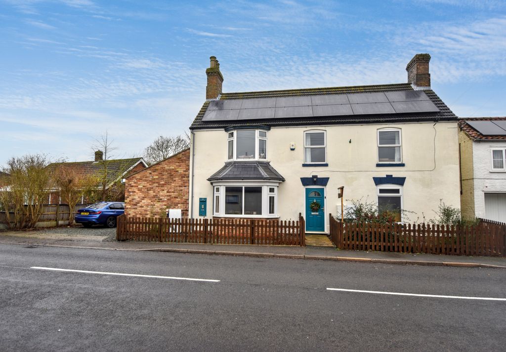 Property photo 1 of 30