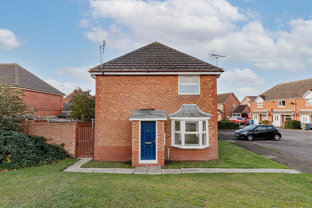 Property photo 1 of 17 Front (1)