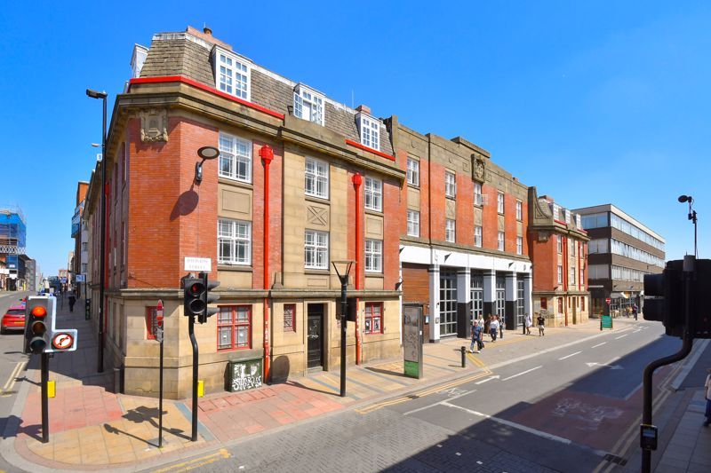 Property photo 2 of 10 External