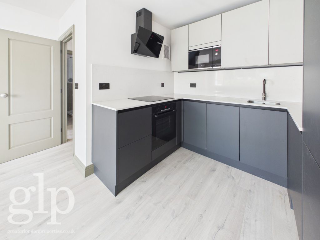 Property photo 2 of 20 5086503