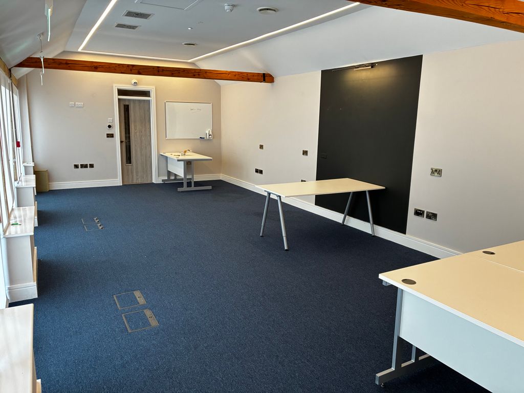 Property photo 3 of 4