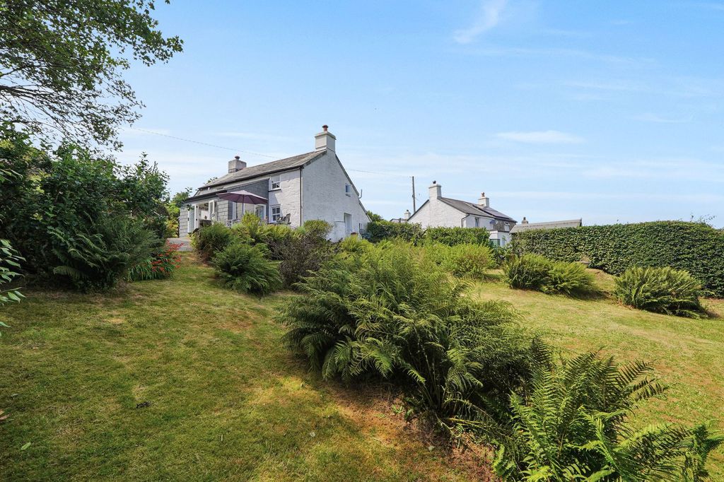 Property photo 3 of 13