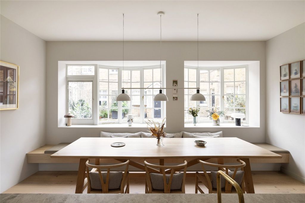 Property photo 1 of 19 Picture No. 06