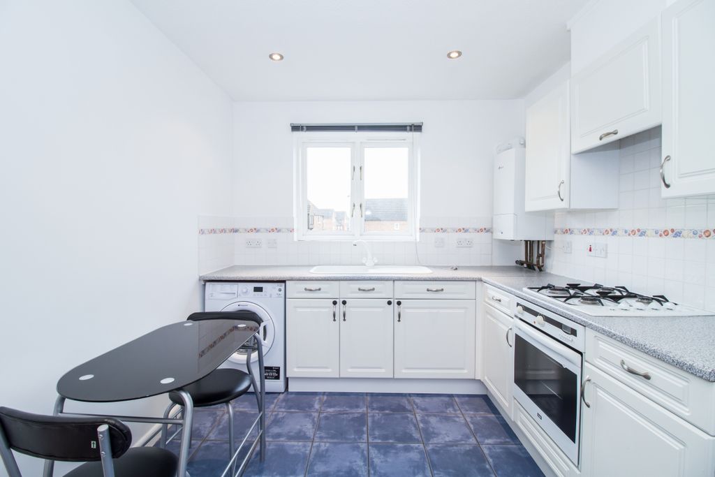 Property photo 2 of 6 41757