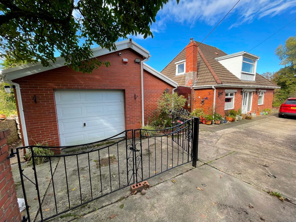 Property photo 1 of 27