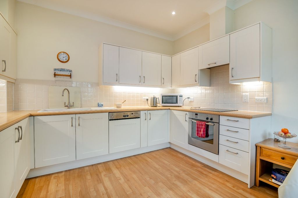 Property photo 2 of 18 Picture No. 59