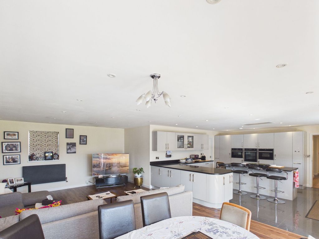 Additional image 9 of 4 bed detached house for salePastures Hill, Littleover DE23
