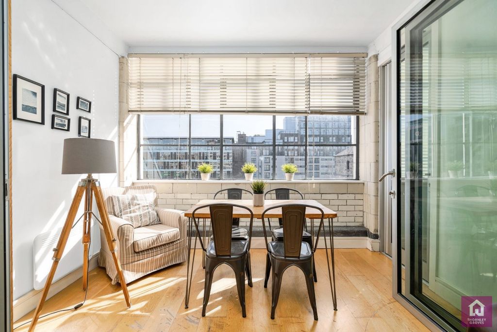 Property photo 3 of 19 Picture No. 13