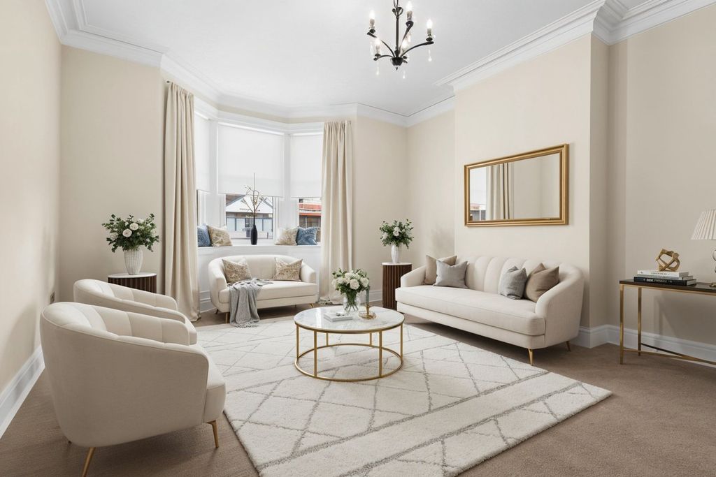 Property photo 2 of 31