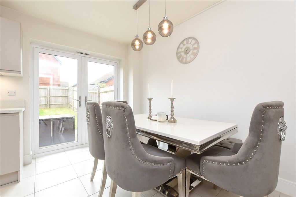 Property photo 3 of 12 Kitchen/Diner