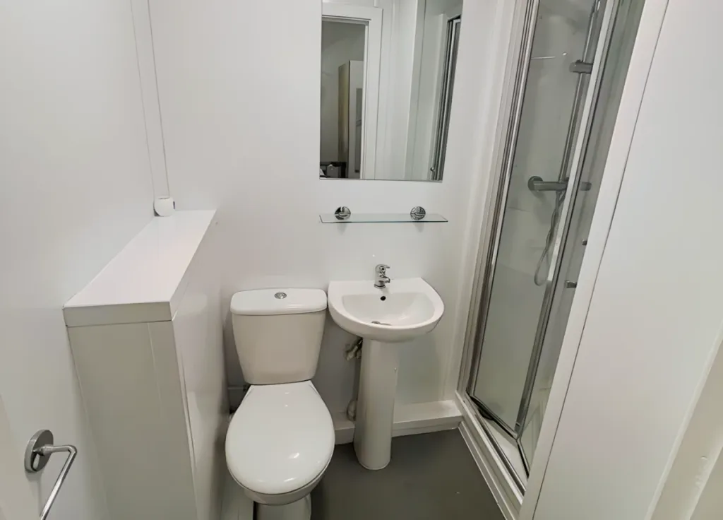 Property photo 2 of 47