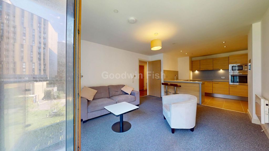 Property photo 3 of 18