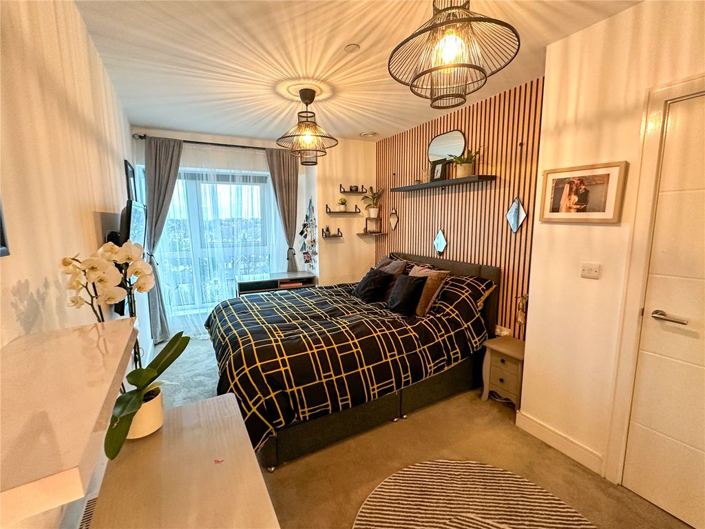 Property photo 3 of 16 Picture No. 30