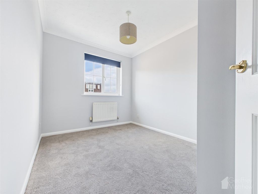 Property photo 1 of 15 Cam02365G0-Pr0387-Still012.Jpg