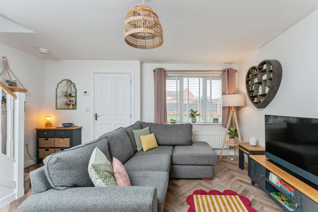 Property photo 2 of 19