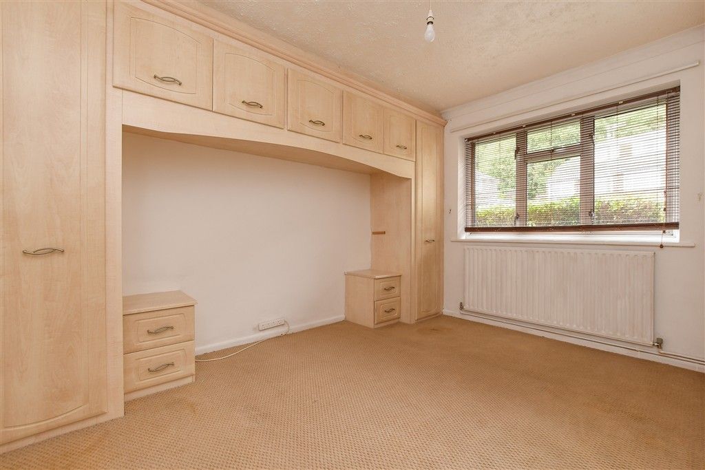 Property photo 3 of 11 Bedroom 1